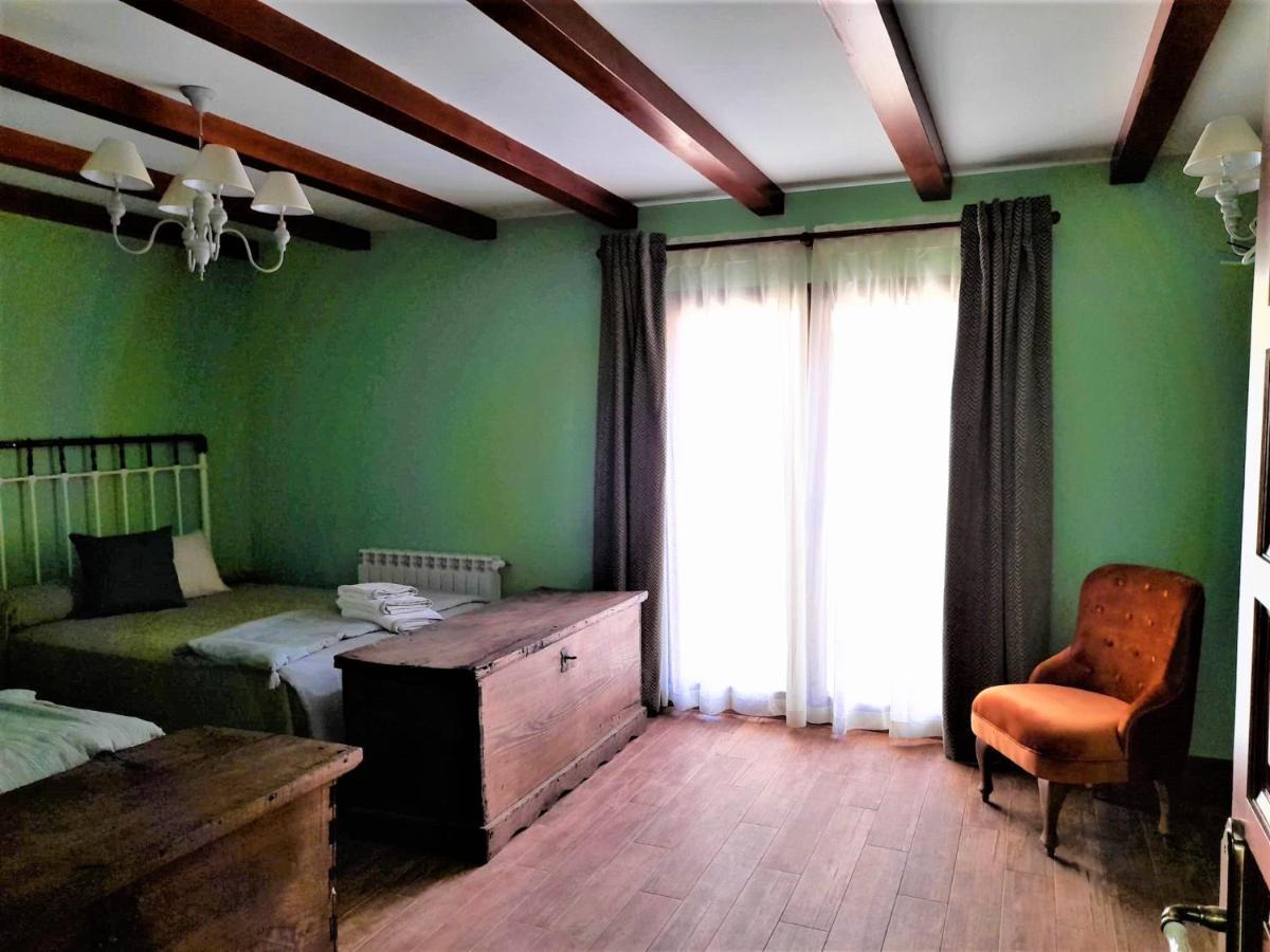 Casa Rural Del Tio Maino 贝塞里尔德拉谢拉 外观 照片
